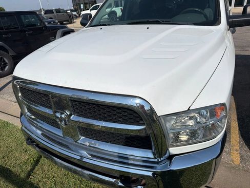 Used 2018 RAM 3500 Tradesman w/ Chrome Appearance Group AWD/4WD image 2