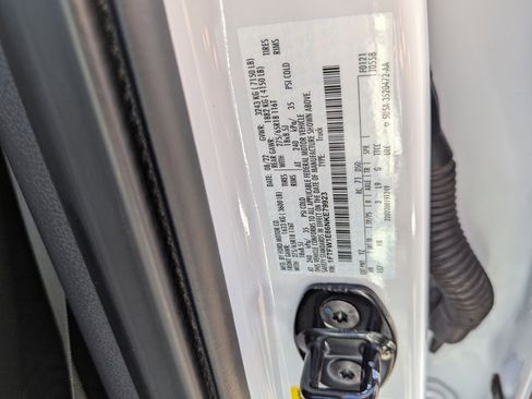 Used 2022 Ford F150 Lariat w/ Max Trailer Tow Package image 34