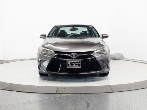 Used 2015 Toyota Camry XSE w/ Moonroof Package FWD image 2