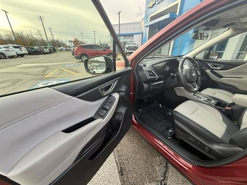 Used 2023 Subaru Forester Premium image 11
