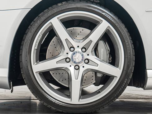 Used 2013 Mercedes-Benz SL 550 image 10