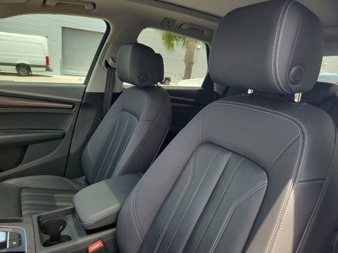 Certified 2023 Audi Q5 Premium w/ Convenience Package AWD/4WD image 16