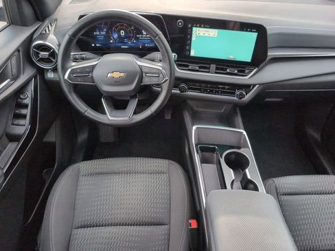 Used 2025 Chevrolet Equinox LT FWD image 29