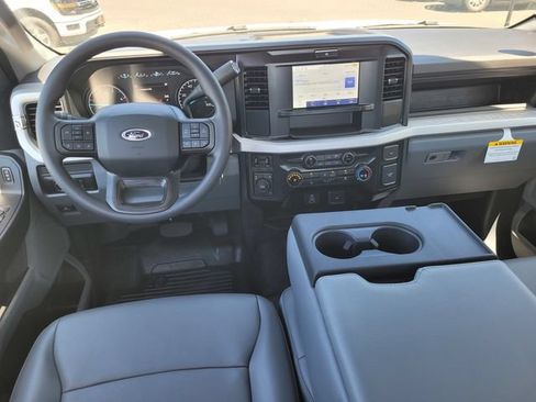 New 2026 Ford F550 4x4 Supercab Super Duty image 7