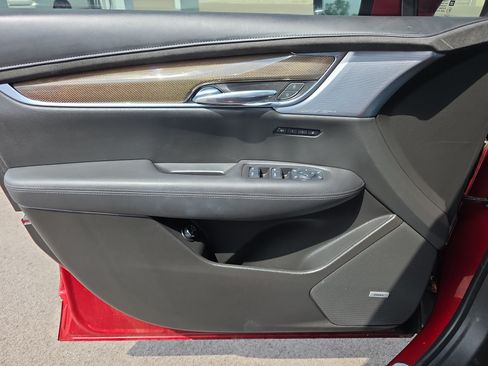 Used 2023 Cadillac XT6 Sport w/ Platinum Package AWD/4WD image 18