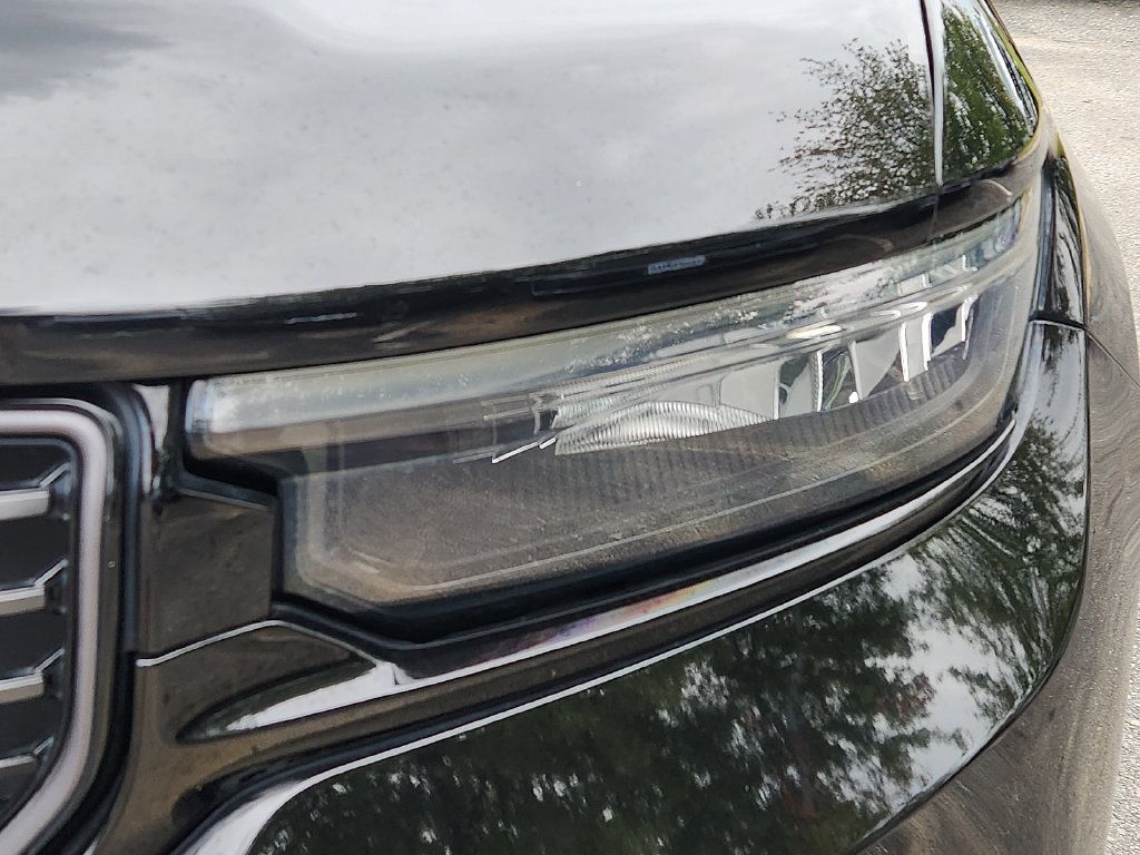 Used 2023 Jeep Grand Cherokee Summit AWD/4WD image 9