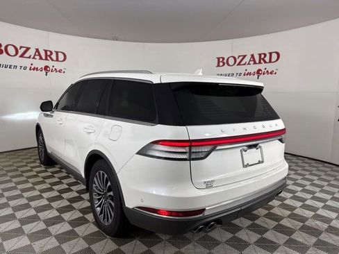 Used 2020 Lincoln Aviator Reserve w/ Equipment Group 201A image 6