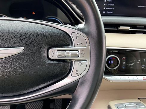 Used 2022 Genesis GV70 2.5T w/ Select Package image 24