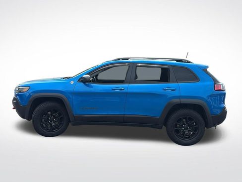 Used 2019 Jeep Cherokee Trailhawk w/ Cold Weather Group AWD/4WD image 4