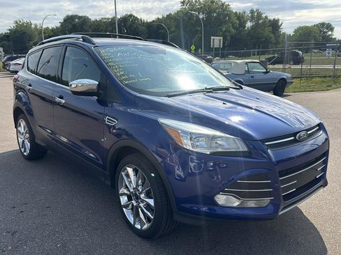 Used 2016 Ford Escape SE w/ SE Chrome Package AWD/4WD image 3