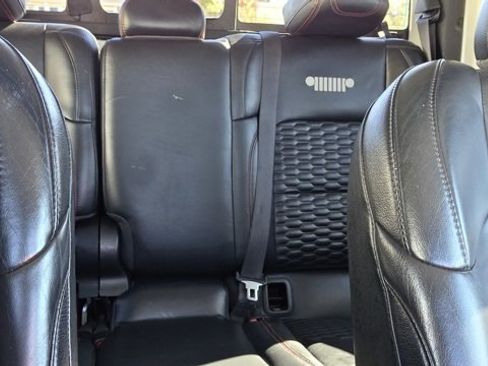 Used 2021 Jeep Gladiator Rubicon image 24