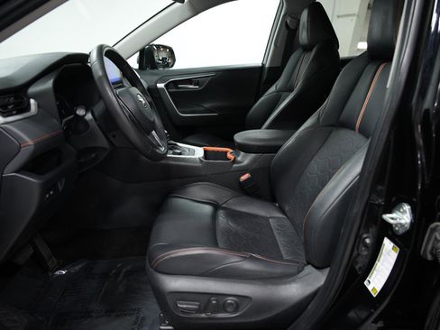 Used 2024 Toyota RAV4 Adventure image 25