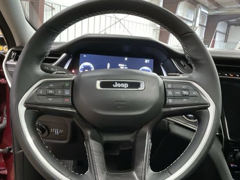Used 2021 Jeep Grand Cherokee L Limited RWD image 17