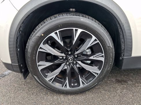 Used 2024 MAZDA CX-90 Plug-In Hybrid w/ Premium Pkg AWD/4WD image 10