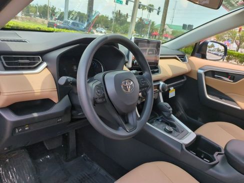Certified 2025 Toyota RAV4 XLE w/ Convenience Package AWD/4WD image 10