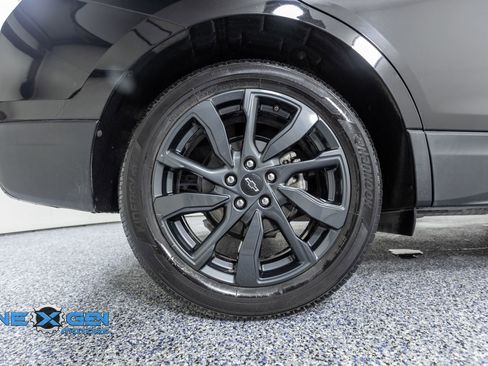 Used 2023 Chevrolet Equinox RS FWD image 42