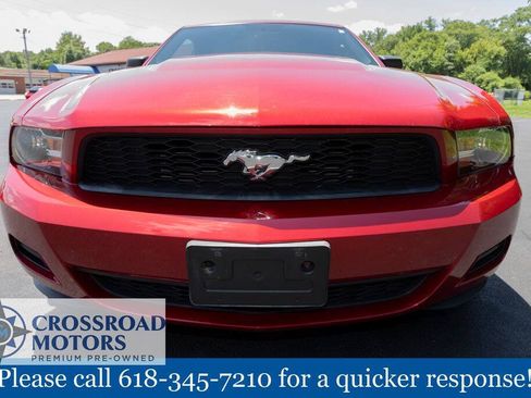 Used 2010 Ford Mustang Convertible RWD image 8