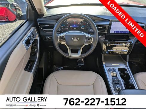 Used 2022 Ford Explorer Limited w/ Equipment Group 301A image 18