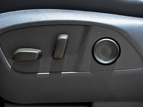 Used 2024 GMC Acadia Elevation w/ LPO, Floor Liner Package FWD image 15