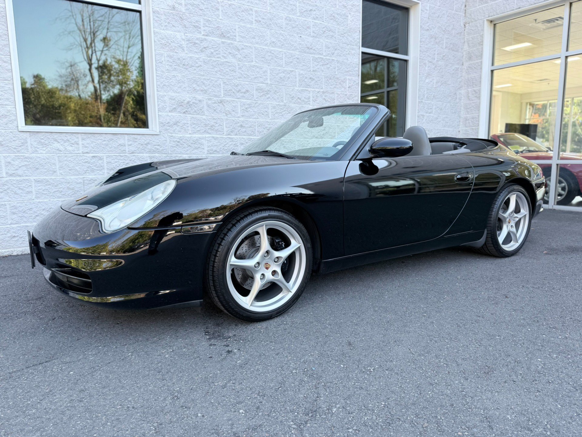 Used 2002 Porsche 911 Carrera 4 AWD/4WD image 27