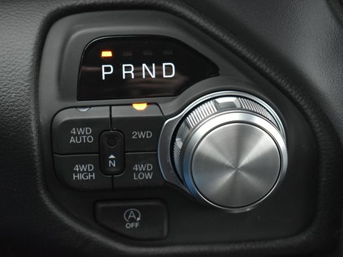 New 2026 RAM 1500 Laramie w/ Sport Appearance Package AWD/4WD image 31
