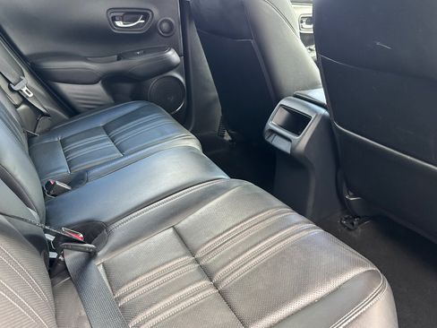 Used 2025 Honda HR-V EX-L image 32