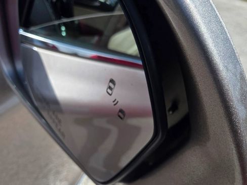 Used 2019 Lincoln MKC Reserve w/ MKC Technology Package FWD image 28