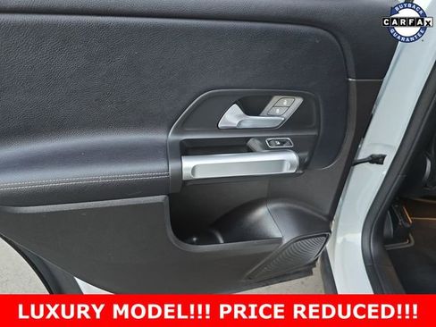 Used 2020 Mercedes-Benz GLB 250 image 17