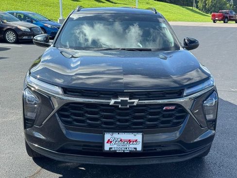 Used 2025 Chevrolet Trax RS w/ Driver Confidence Package FWD image 9