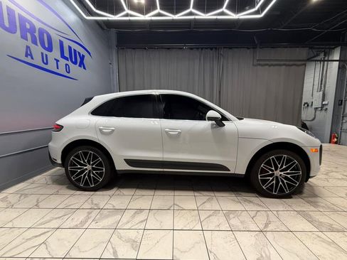 Used 2022 Porsche Macan S AWD/4WD image 7