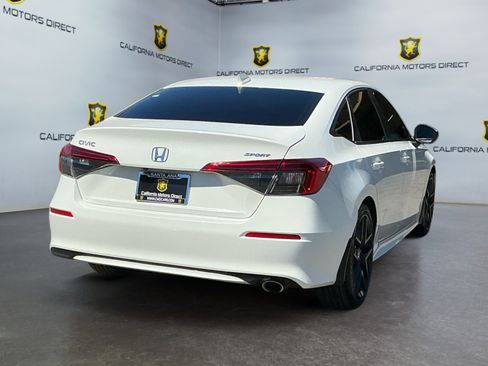 Used 2023 Honda Civic Sport image 5