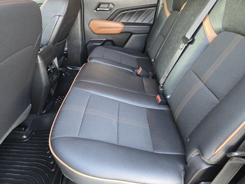 Used 2024 GMC Canyon AT4 w/ Canyon Safety Plus Package image 28