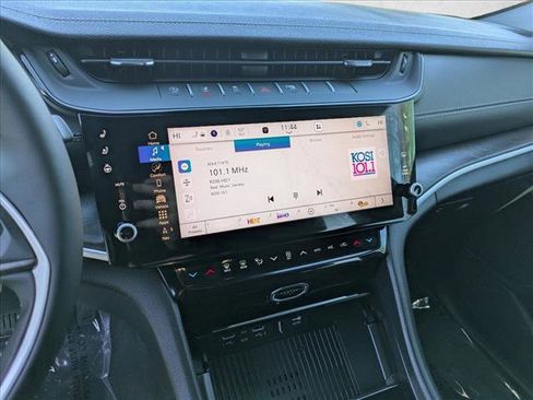 New 2026 Jeep Grand Cherokee Limited Reserve image 11