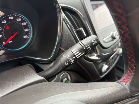 Used 2024 Chevrolet Equinox RS w/ LPO, Floor Liner Package image 37