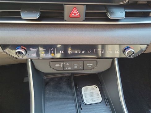 New 2026 Kia Carnival EX image 34