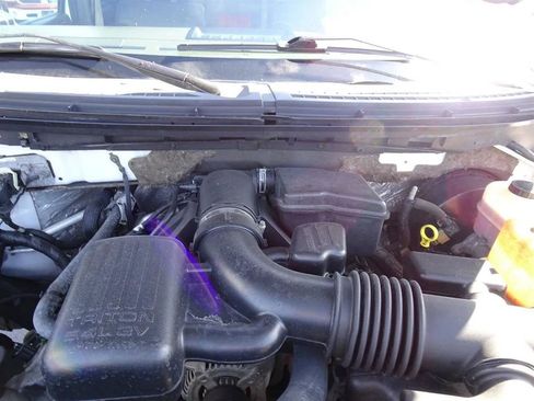 Used 2010 Ford F150 XLT image 24