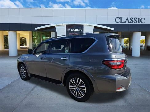 Used 2023 Nissan Armada SL image 6