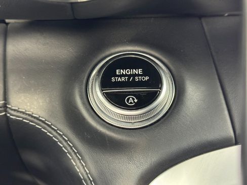 Used 2022 Mercedes-Benz SL 55 AMG 4MATIC image 25