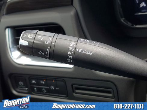 Used 2023 Chevrolet Suburban Z71 AWD/4WD image 20
