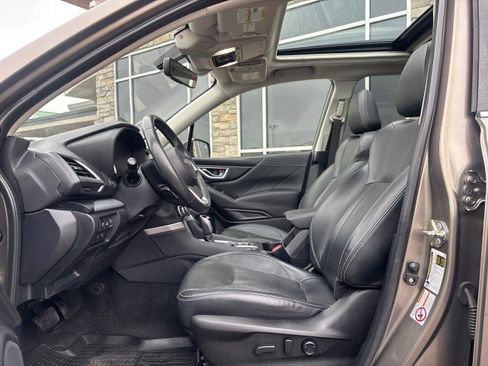 Used 2019 Subaru Forester Limited w/ Popular Package #3 image 10