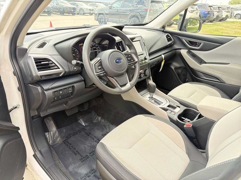 Used 2021 Subaru Forester AWD/4WD image 2