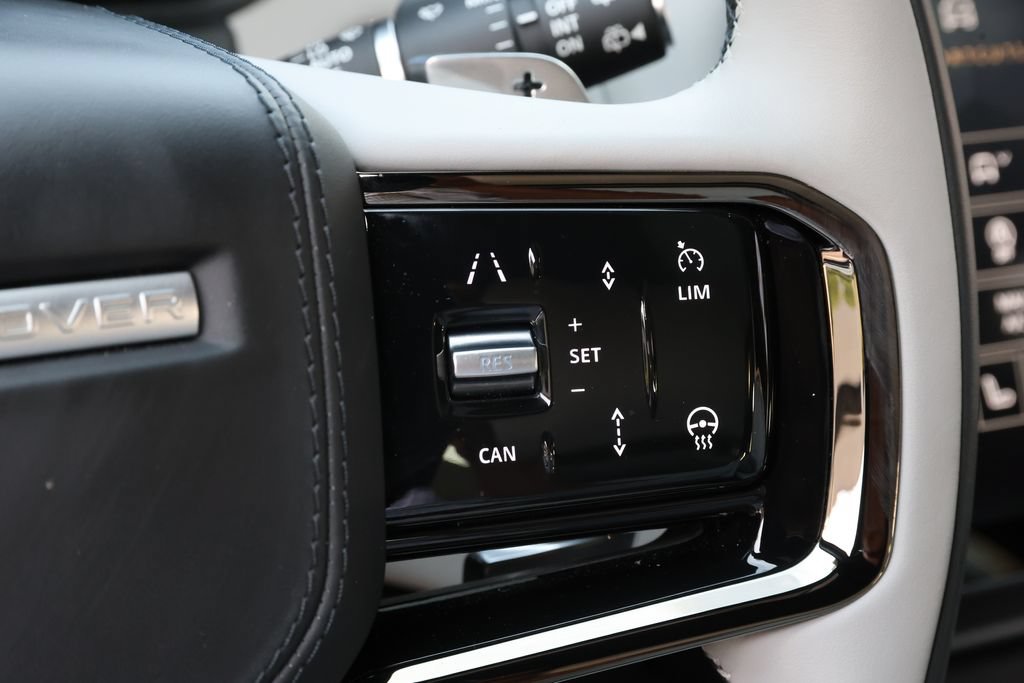 Certified 2026 Land Rover Range Rover Velar S AWD/4WD image 17