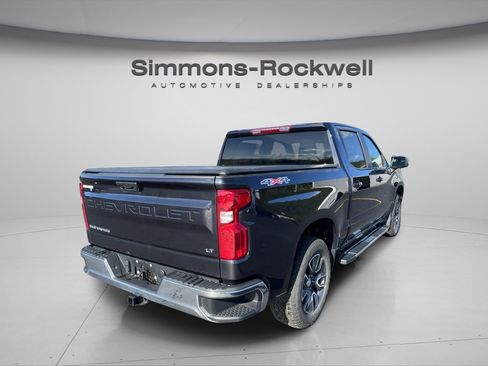 Used 2024 Chevrolet Silverado 1500 LT image 7