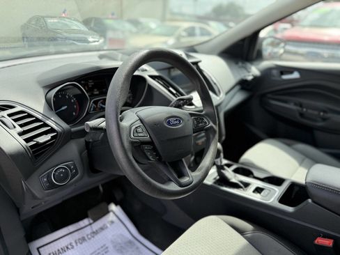 Used 2017 Ford Escape SE w/ Equipment Group 201A image 13