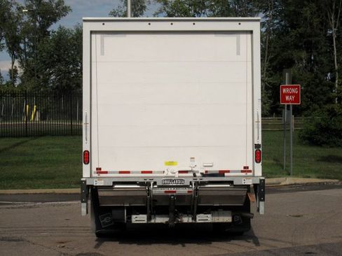 Used 2025 Chevrolet Express 3500 w/ Power Convenience Package RWD image 10