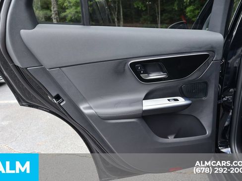 Used 2025 Mercedes-Benz GLC 350e 4MATIC image 20