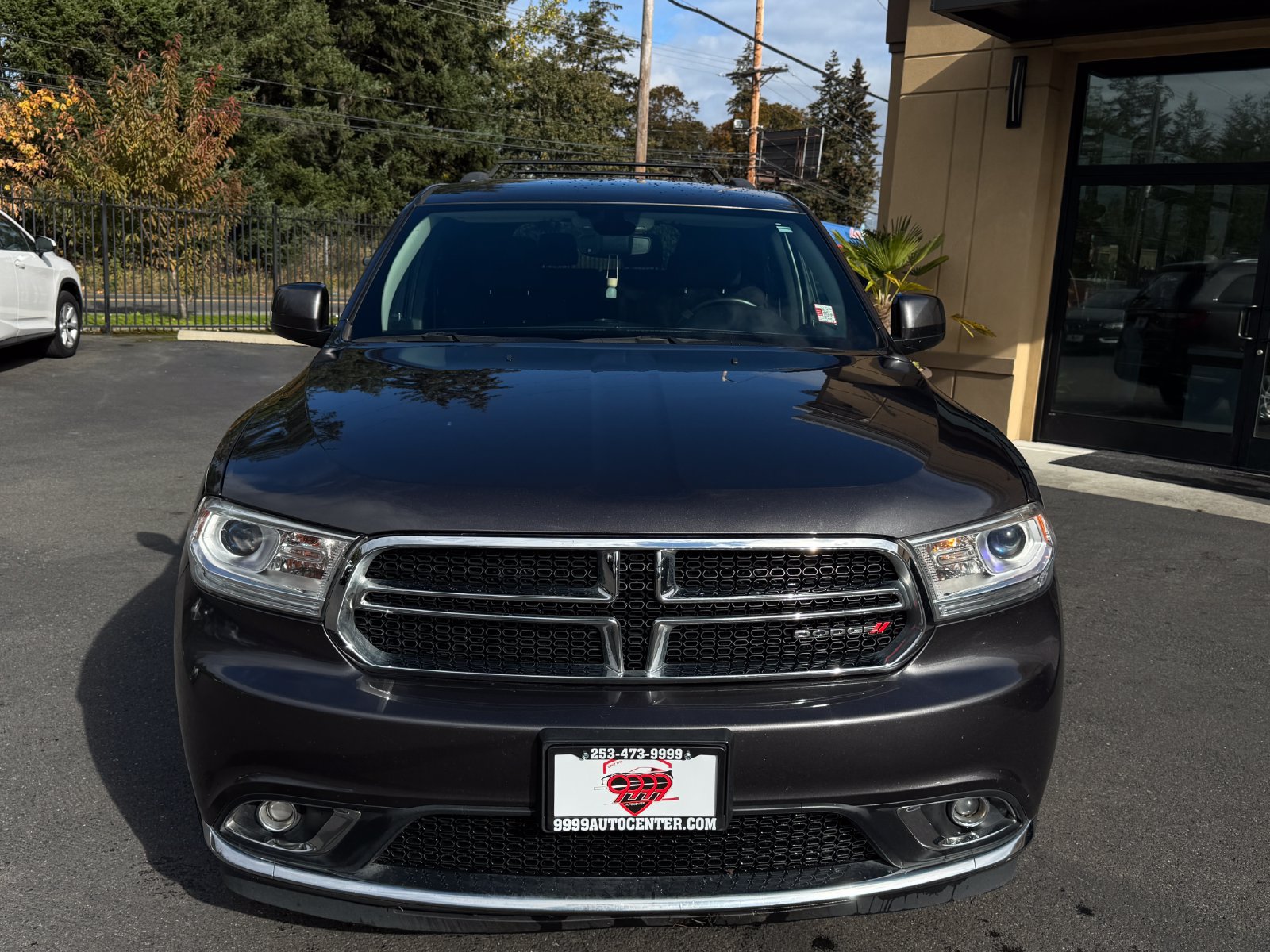 Used 2019 Dodge Durango SXT AWD/4WD image 2