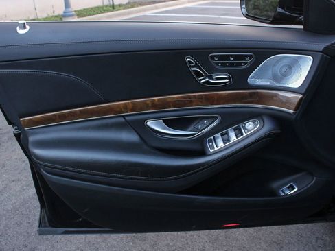 Used 2015 Mercedes-Benz S 550 4MATIC Sedan image 16