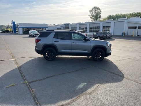 Used 2026 GMC Terrain Elevation w/ Elevation Premium Package AWD/4WD image 2