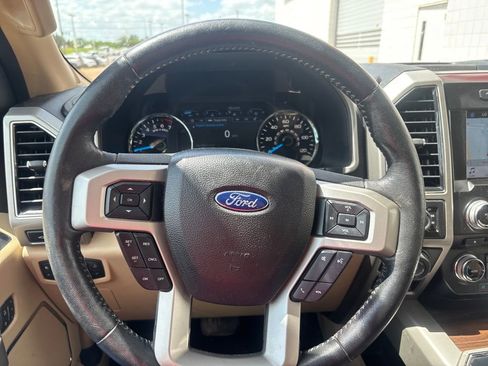 Used 2017 Ford F150 Lariat w/ Equipment Group 502A Luxury AWD/4WD image 21